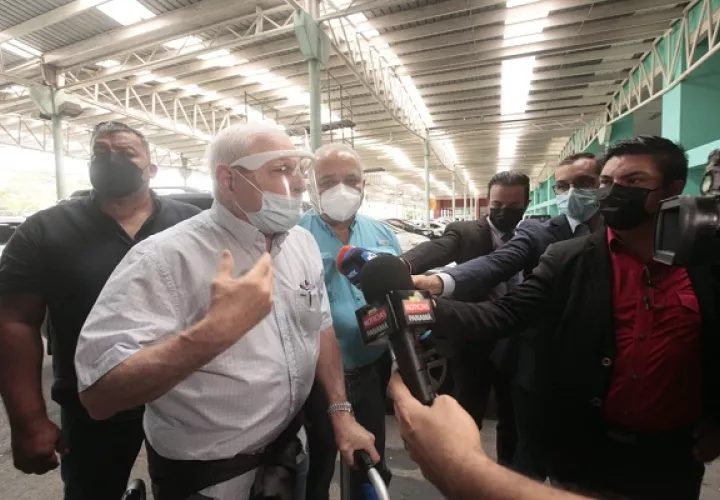 Ricardo Martinelli pidió a Cortizo atender los problemas del país. Foto: Víctor Arosemena