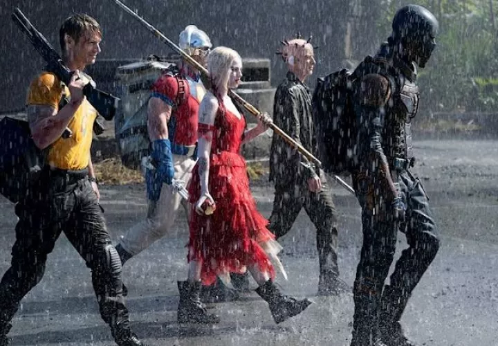 Margot Robbie durante una escena de la película "The Suicide Squad". Foto: EFE / Cortesía Warner Bros. / DC Comics