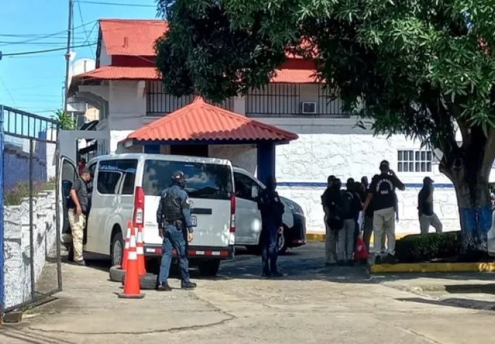 El comisionado Carlos Valencia, director de Investigación Judicial, indicó que para esta operación se utilizó un recurso de 150 unidades policiales, algunas de ella provenientes de la provincia de Panamá. Foto: Thays Domínguez
