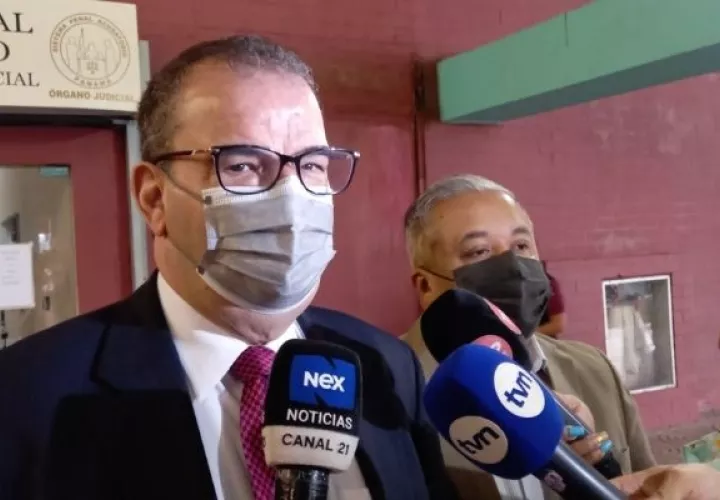 El abogado Carlos Carillo, defensa del expresidente Ricardo Martinelli. Foto: Víctor Arosemena