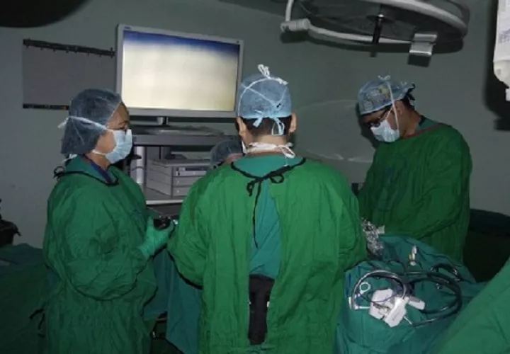 En un año normal, en las instalaciones de la Caja de Seguro Social se realizan más de 80 mil cirugías entre electivas y de urgencias.