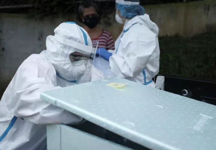 Costa Rica afronta un repunte de casos de coronavirus que mantiene los hospitales con altos niveles de ocupación. Foto: EFE