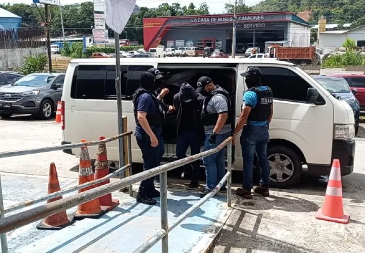 Un total de 12 personas han sido presentados como presuntos implicados en el hurto en la CSS. Foto Eric Montenegro