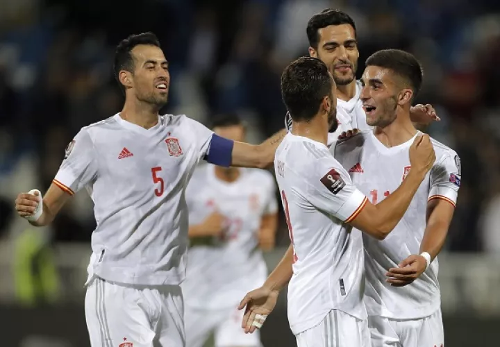 España ganó 2-0 ante Kosovo. Foto: EFE
