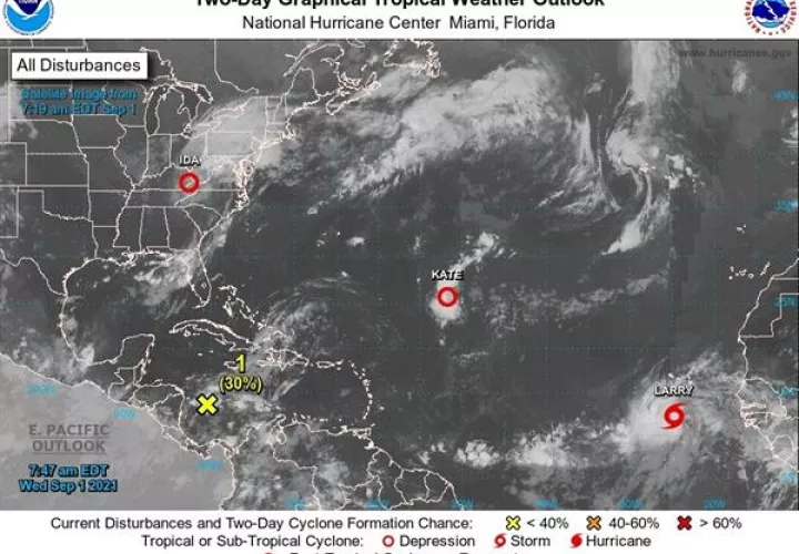 Localización de Larry, la duodécima tormenta tropical de este 2021; y las depresiones tropicales Kate e Ida. EFE