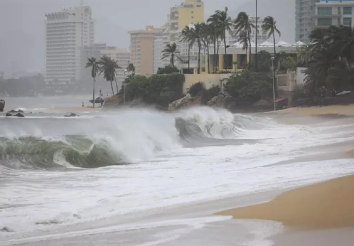 El NHC avisa de que esta perturbación producirá fuertes lluvias en zonas de Centroamérica y la península de Yucatán. Fotografía de archivo. Foto: EFE