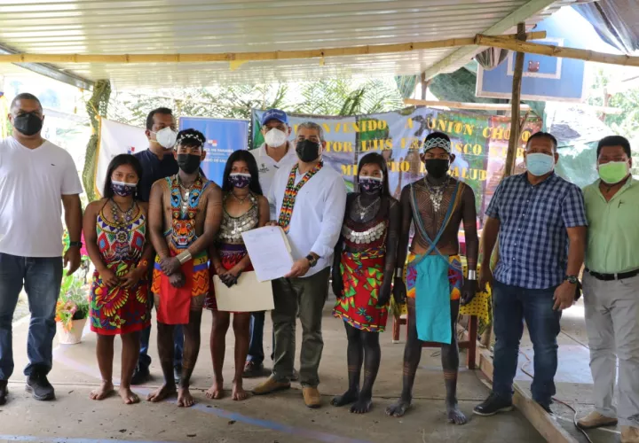 El ministro Luis Francisco Sucre dijo que, en coordinación con los gobernadores, se está organizando la estructura de la Sub-región de Salud de la comarca y del personal que va a trabajar en ese centro. Foto: Cortesía Minsa