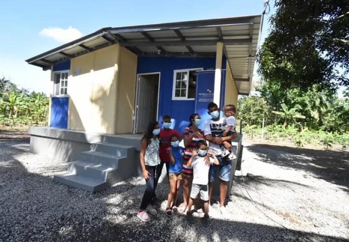 Un total de 80 residencias fueron construidas en el distrito de Barú, Chiriquí. Foto: Cortesía Miviot