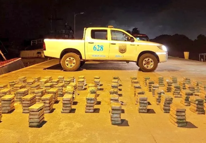 En la operación antidrogas se incautaron  más de 350 paquetes de cocaína. Foto: Cortesía Senan