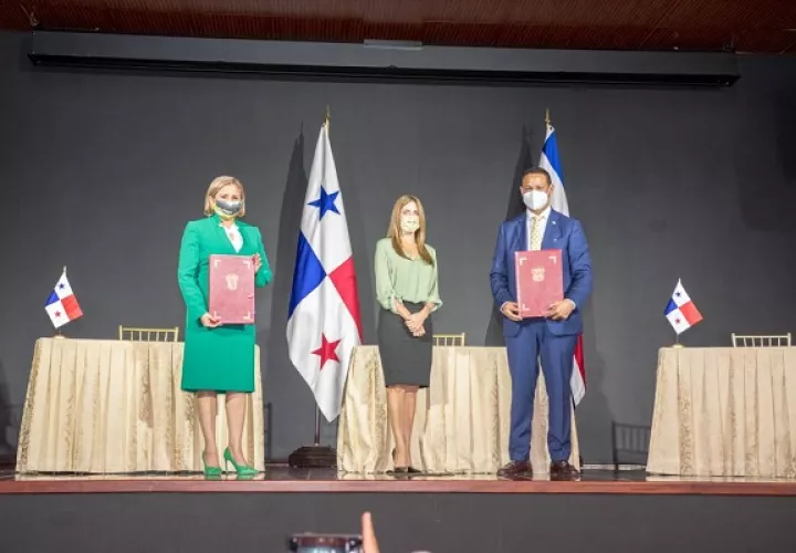 El acuerdo busca impulsar el sector deportivo en ambos países. Foto Cortesía: @Pandeportes