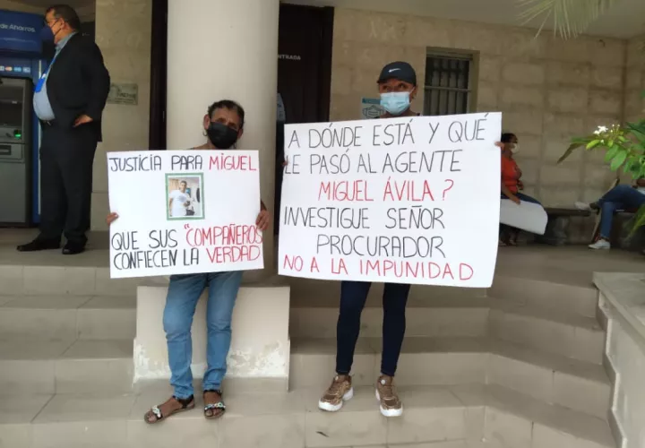 Familiares de Miguel Ávila protestaron en la Corte Suprema de Justicia. Foto: Cortesía