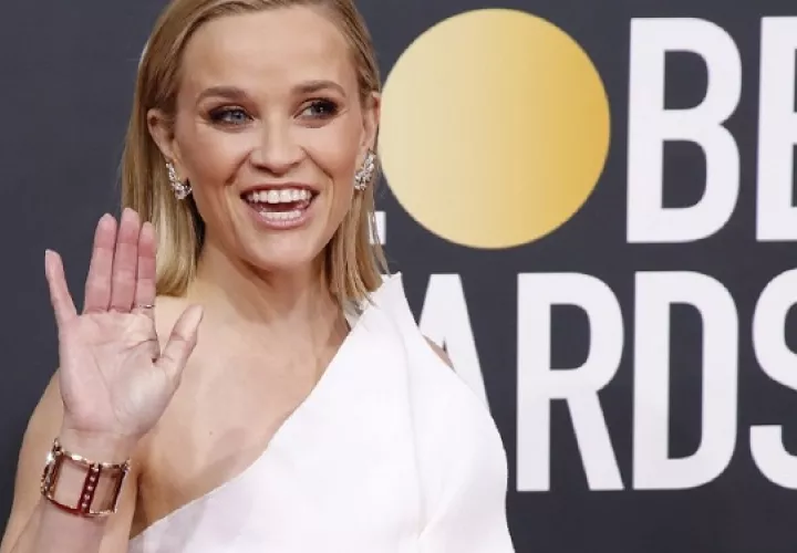 Reese Witherspoon en la ceremonia de los Golden Globe Awards en 2020.  Foto: EFE / EPA / NINA PROMMER