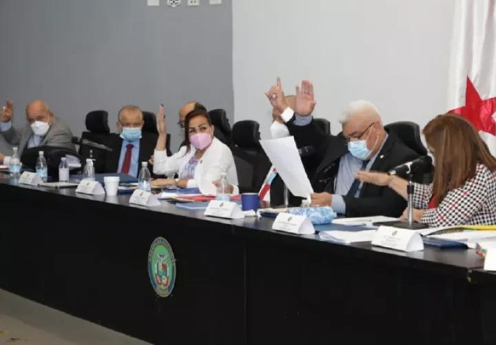 La discusión del segundo bloque de las reformas electorales tomó más de cuatro horas y, al final, la mayoría de los artículos propuestos por la CNRE se mantuvieron. Foto: Cortesía
