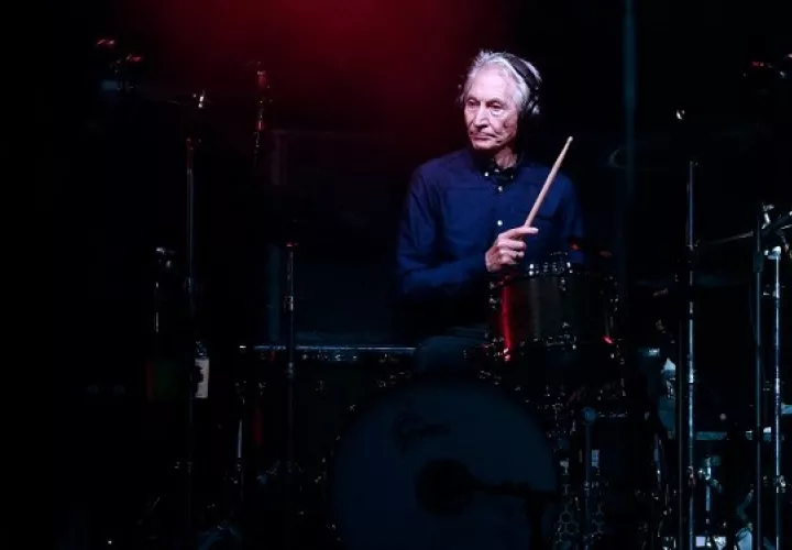 El baterista británico Charlie Watts de la banda The Rolling Stones, en una fotografía de archivo. Foto: EFE / EFE / YOAN VALAT