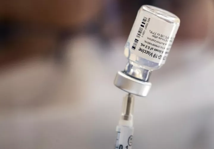 Pfizer anuncia al mundo que su vacuna contra la covid-19 es efectiva en niños menores a los 12 años. Foto: EFE