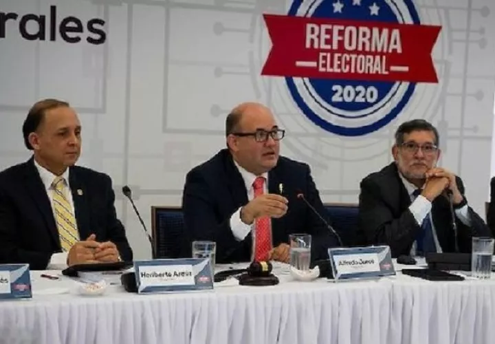 La actual norma electoral también está siendo criticada por ser abusiva hacia candidaturas independientes y de áreas marginadas. Foto: Archivo