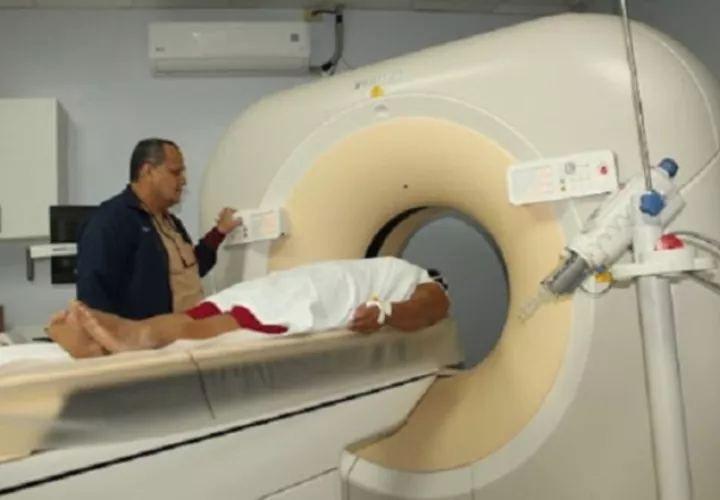 El equipo es utilizado por diversas especialidades médicas. Foto: Archivo