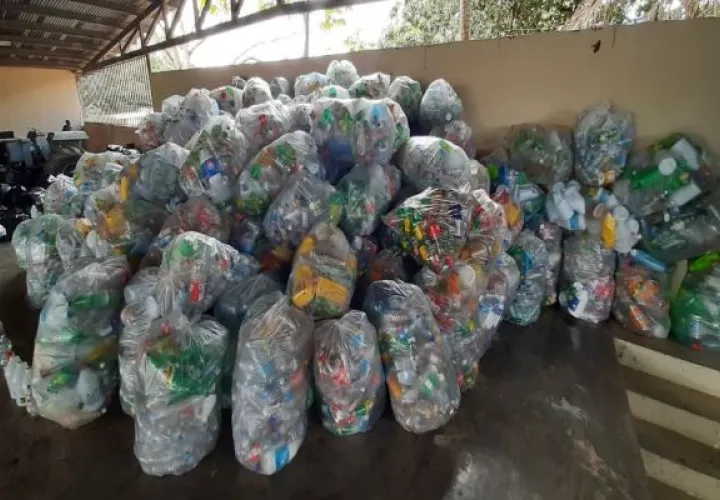El programa de reciclaje se ampliará a otros corregimientos costeros como lo es en el distrito de San Félix. Foto: Mayra Madrid