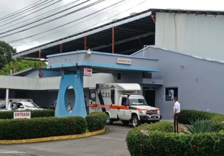 El cabo primero del Senafront de 27 años que resultó herido permanece recluido en la sala de cuidados intensivos en un hospital privado en la ciudad de David. Foto: José Vásquez