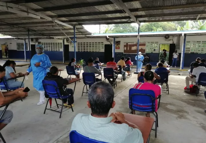 colon-vacunacion-covid.jpg