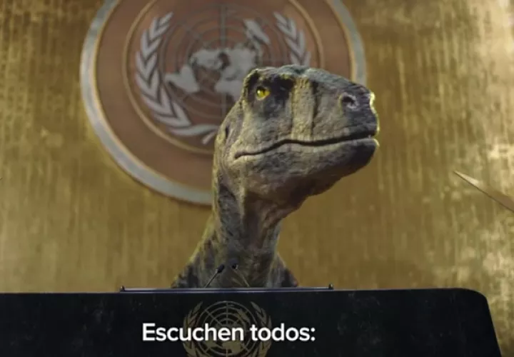  La dinosaurio destaca cómo el apoyo financiero a los combustibles fósiles a través de subsidios es contraproducente frente a la amenaza del cambio climático.