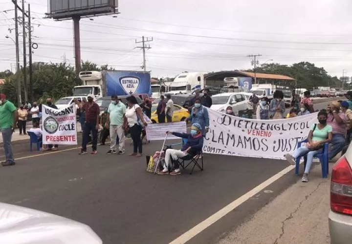 Cierre de vía en Divisa.