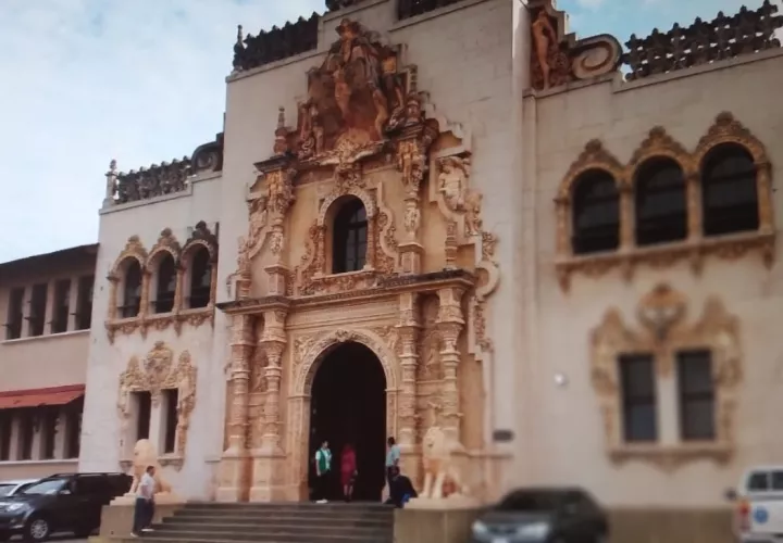 La Escuela Normal de Santiago de Veraguas fue construida en 1936. Foto: Melquiades Vásquez