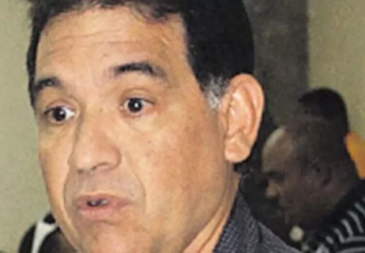 Este es el Juan Hernández que figura como asesor de la Presidencia de la República con un salario de $5,000 mensuales.