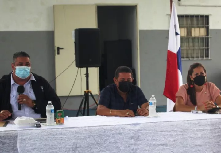 La mayoría de los Representantes de Corregimiento desconocen los planes o proyectos de cada institución y ministerio para los cinco distritos de la provincia. Foto: Eric Montenegro