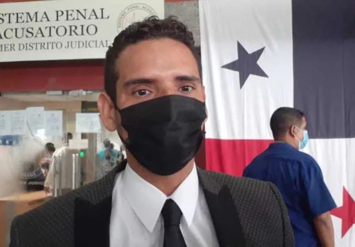 En diversas ocasiones se ha cuestionado la decisión de la fiscalía de bloquear el acceso de las partes al expediente.