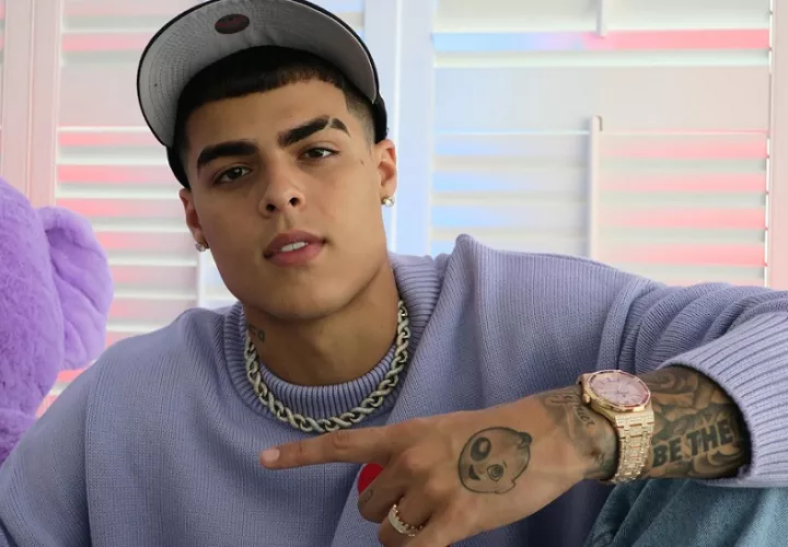 El artista urbano puertorriqueño Lunay. EFE
