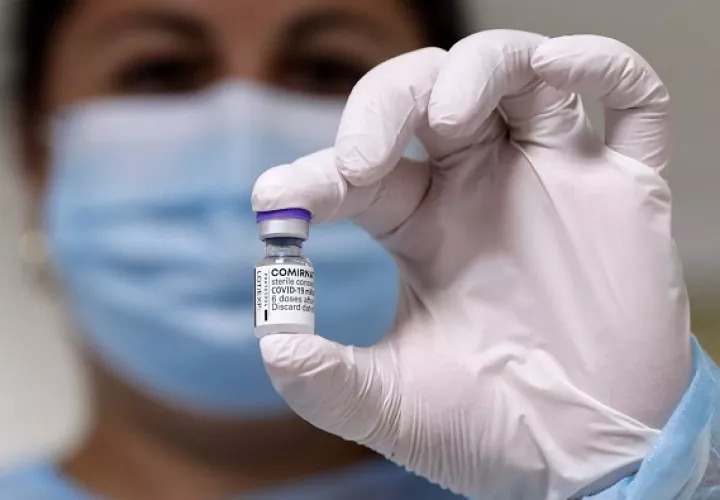 Dosis de Pfizer contra el coronavirus. Foto: EFE