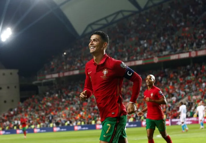 Cristiano Ronaldo anotó un 'hat-trick' en la victoria de Portugal sobre Luxemburgo 5-0. Foto: EFE