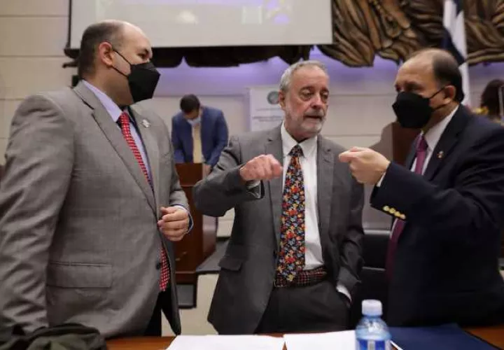 Los magistrados del Tribunal Electoral fueron cuestionados por no realizar la debida docencia sobre las fórmulas para escoger diputados. Foto: Cortesía