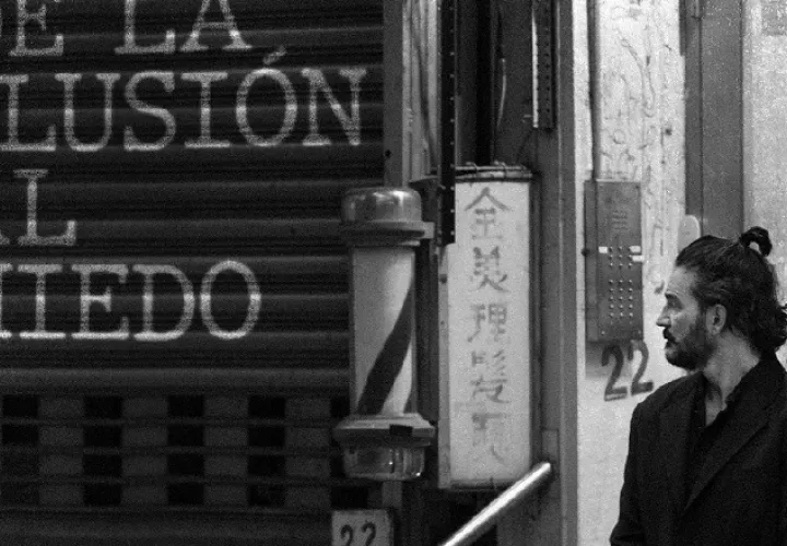 Esta vez extrae de su disco 'Negro' la canción 'De la ilusión al miedo'. Foto: Cortesía
