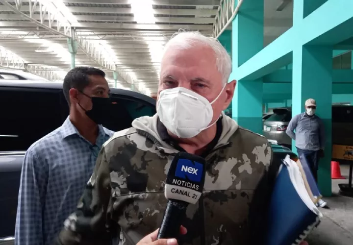 El exmandatario Ricardo Martinelli a su llegada hoy al Sistema Penal Acusatorio de Plaza Ágora. Foto: Víctor Arosemena