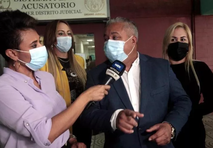 La fiscalía se mantiene empecinada en continuar con el proceso con Martinelli, a pesar de que ha quedado sin argumentos. Foto: Víctor Arosemena