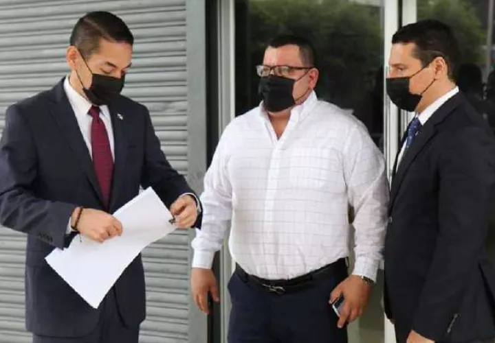 Luis Ramírez, a su llegada al edificio Avesa. Foto: Cortesía