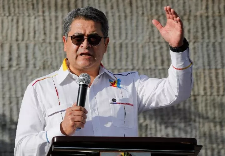Nicaragua y Honduras firman el "Tratado Integracionista del Bicentenario". Foto: EFE