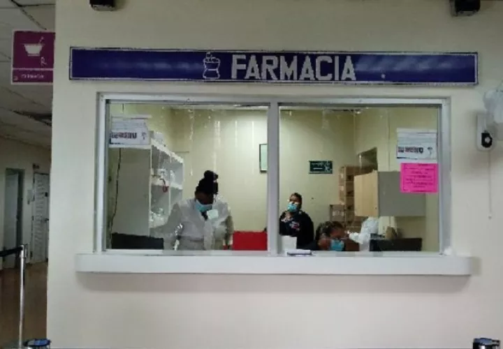 La Caja de Seguro Social es el mayor comprador de medicamentos en el país y enfrenta una gran demanda  por parte de los pacientes. Foto: Archivo