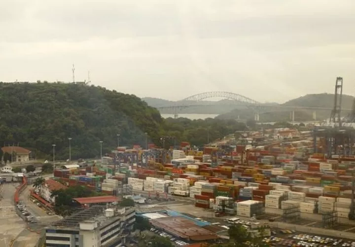 La actividad del transporte de carga en Panamá sufrió ante la paralización de la economía. Foto: Cortesía