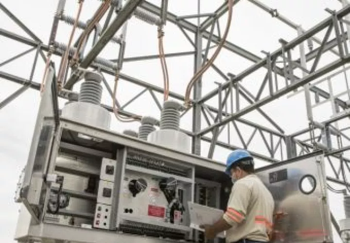Se prevé la inversión de millones de dólares para reforzar el sistema eléctrico nacional, con el fin de aumentar su capacidad. Foto: Archivo