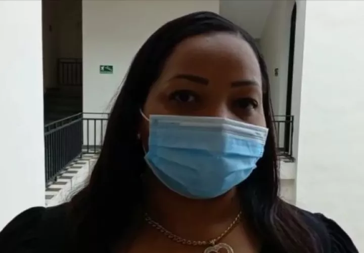  Yashira Lee, directora encargada del Ministerio de Vivienda y Ordenamiento Territorial precisa que se están realizando  un censo sobre la situación de las familias. Foto: Diomedes Sánchez