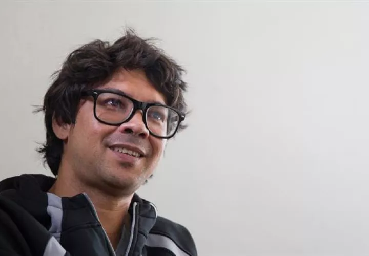 El dramaturgo cubano Yunior García, líder del grupo opositor Archipiélago, habla durante una entrevista con Efe en La Habana. EFEEl dramaturgo cubano Yunior García, líder del grupo opositor Archipiélago, habla durante una entrevista con Efe en La Habana. EFE