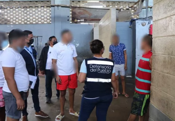 Se capacitó al personal encargado de la custodia en los centros penitenciarios. Foto: Cortesía Defensoría del Pueblo