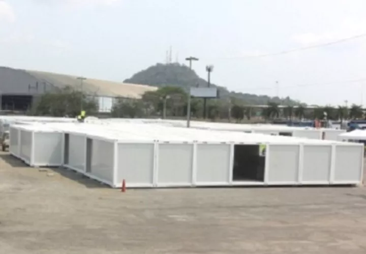 La contratación para instalar el hospital modular para paciente con covid-19, en Albrook, fue una de las primeras cuestionadas dentro del Estado de Emergencia. Foto: Archivo