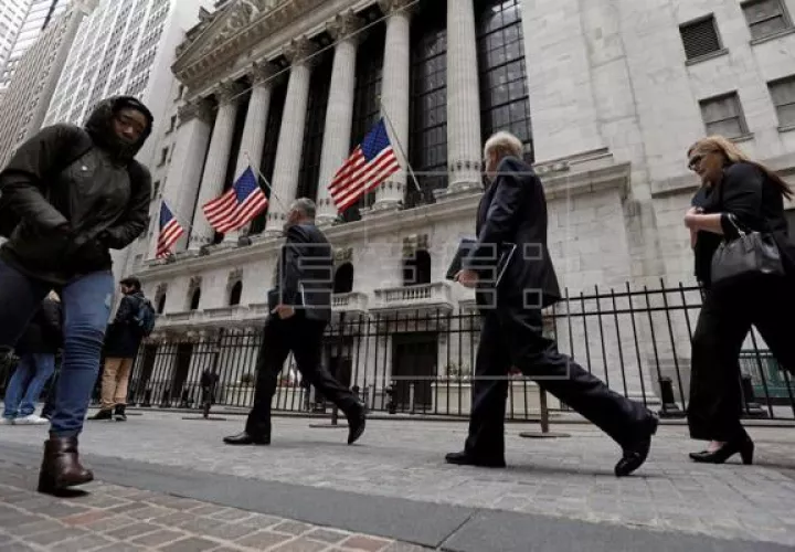 Cifras de renuncias voluntarias están superando su récord histórico en Estados Unidos. Foto: EFE