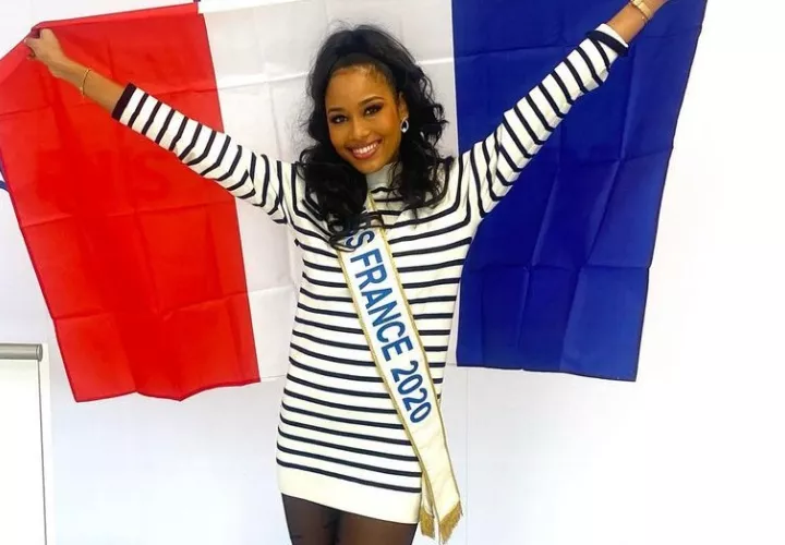 Clémence Botino. Foto: Instagram