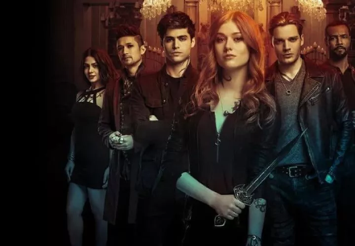 'Shadowhunters'. Internet