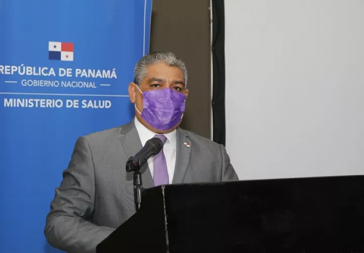 El ministro Luis Francisco Sucre dijo que la violencia contra la mujer es una enfermedad. Foto: Cortesía Minsa